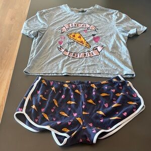 TOPSHOP LOVE AT FIRST BITE PIZZA LOUNGE SET